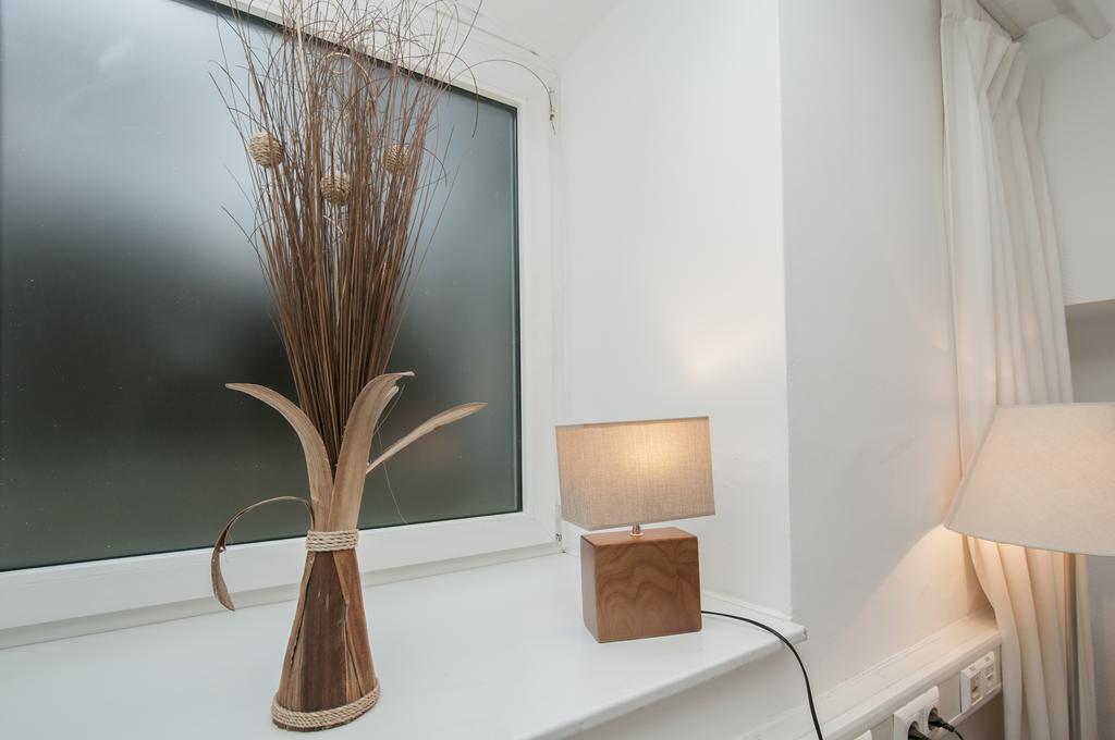 Appartements In Der Historischen Deichstrasse Contactless Check In Hamburgo Quarto foto